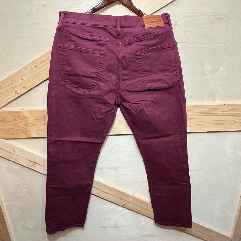 Lucky Brand Men's Chinos in Burgundy